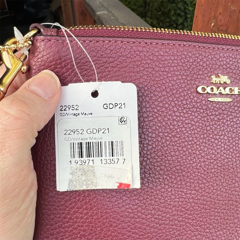 COACH Women's Pebble Leather Wristlet Wallet Vintage Mauve w Gold Hardware NWT - Picture 9 of 11